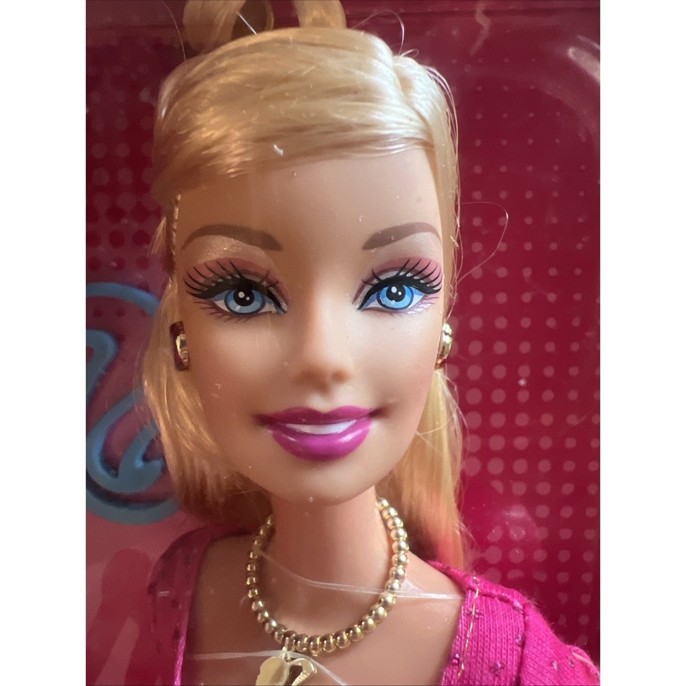 2009 Barbie Loves Ken Toy Story 3 Doll with Ken Keychain - Picture 4 of 8